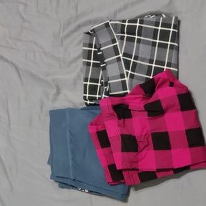 3x Torrid Leggings sz 00